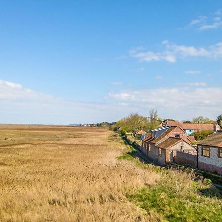 Marsh Retreat Villa Brancaster Esterno foto